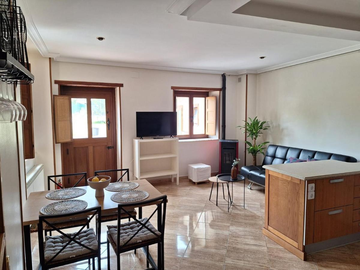 La Santina Y Su Jardin Daire Avilés Dış mekan fotoğraf